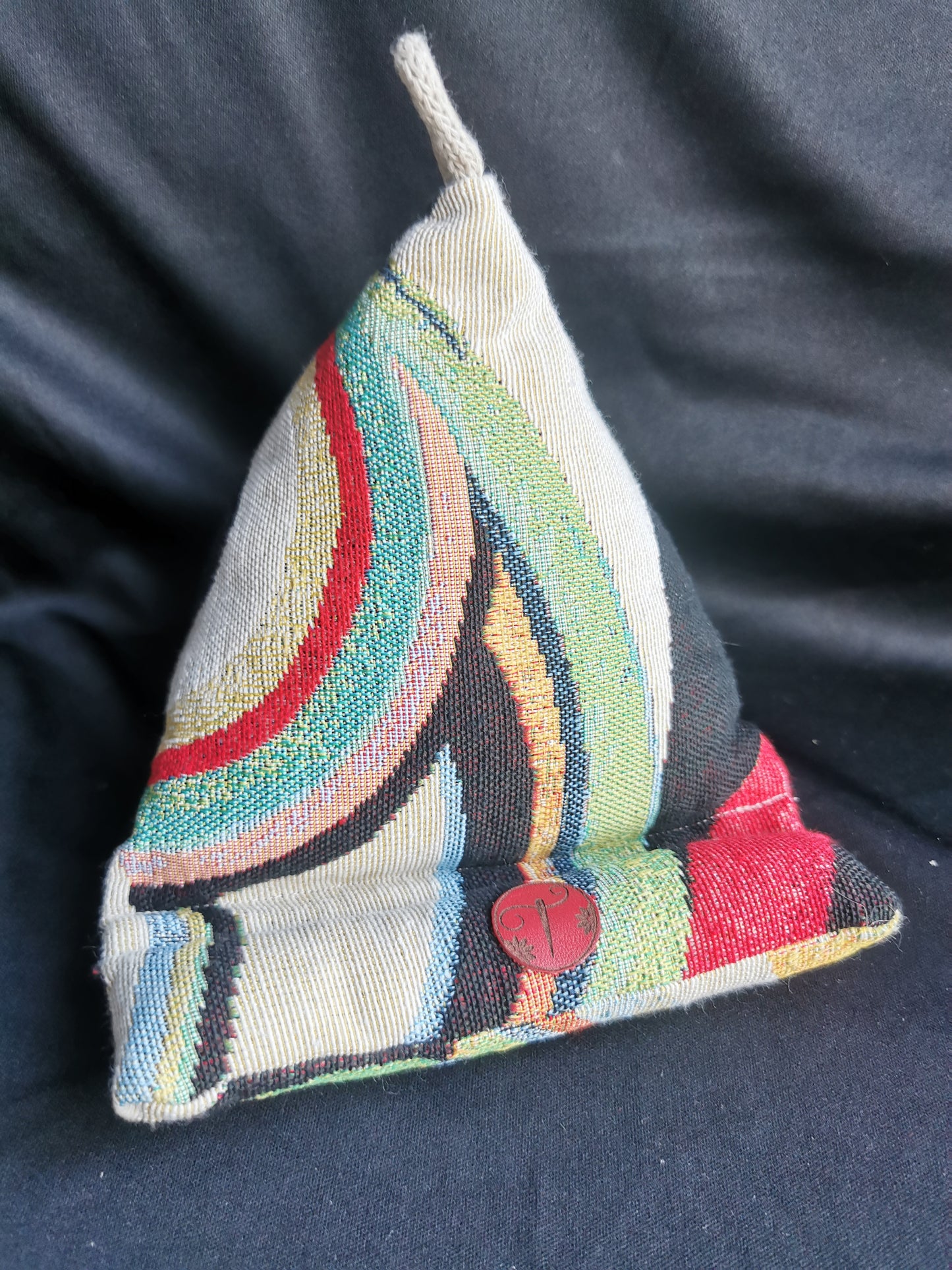 Support téléphone- Cubisme - Tatama-Cuir-et-Tissu