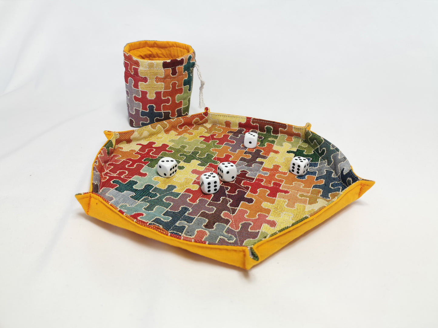 Piste de dés - Puzzle (Fond jaune)