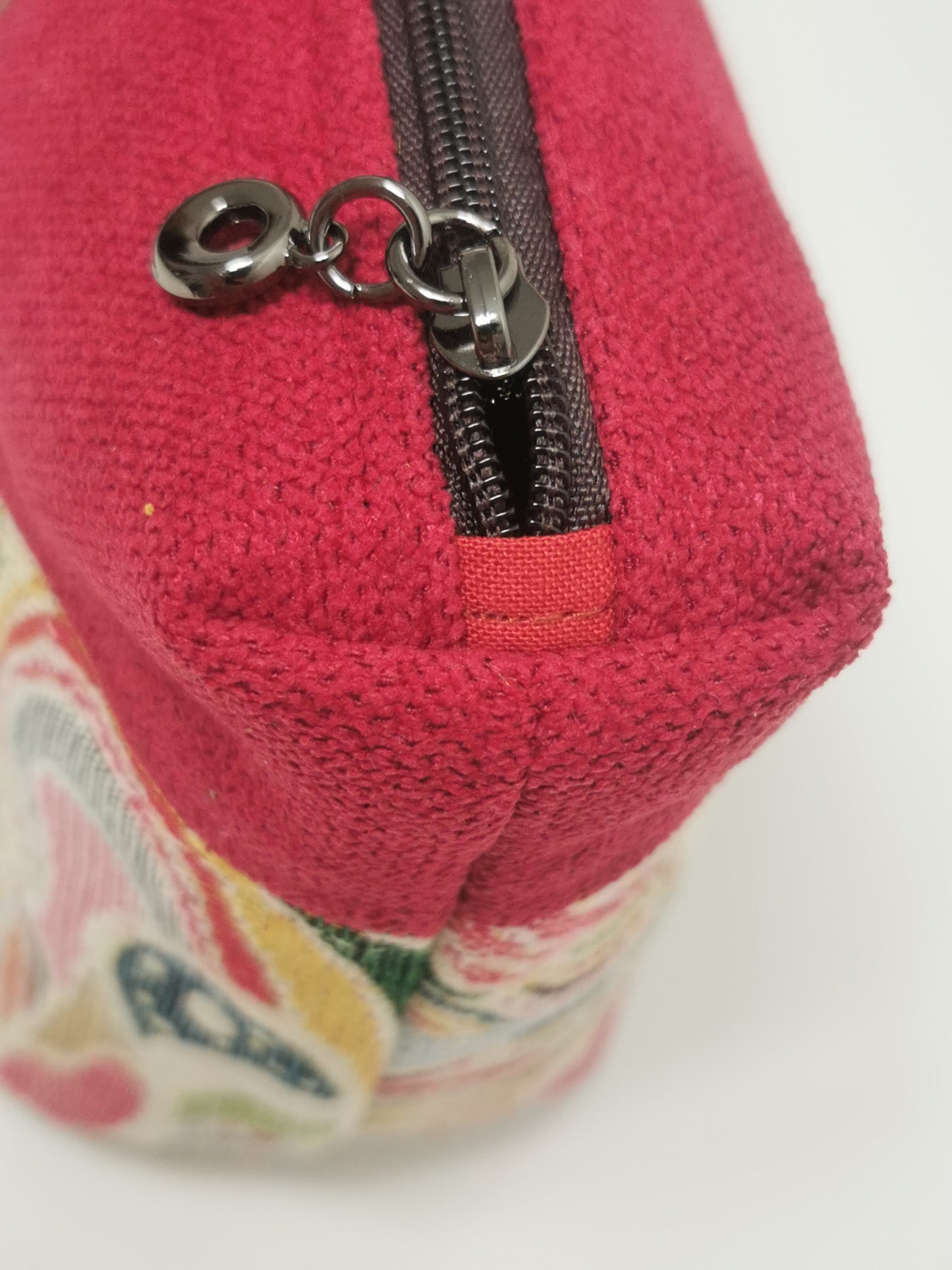Pochette - Iris (ext uni rouge)
