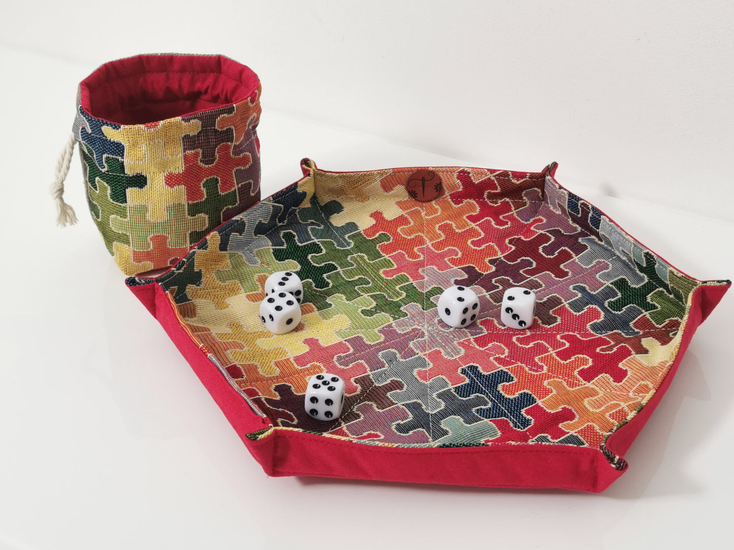 Piste de dés - Puzzle (Fond rouge)